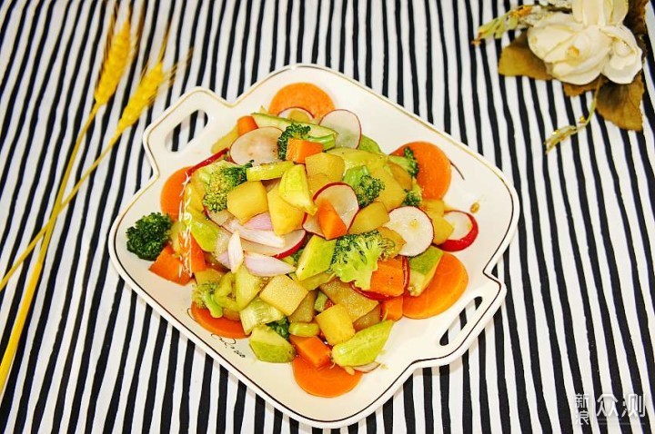  云南省市场监管部门：守护群众“养老钱” 全力打击整治“养老诈骗”